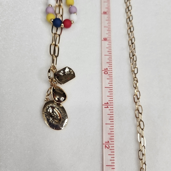 Women's Lot of Jewelry 2 Necklaces 1 Pair of Earrings Gold Tone Colorful NWOT - Picture 9 of 12